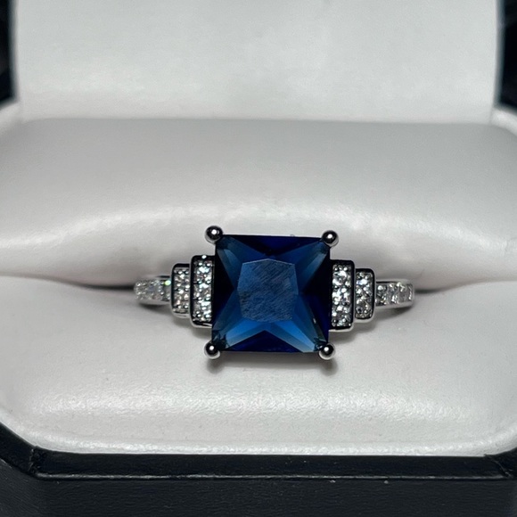 Jewelry - Sapphire Ring
